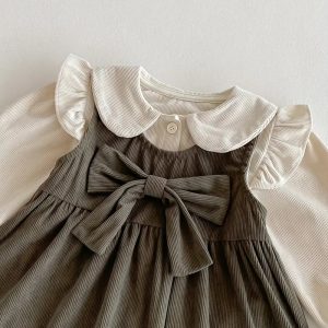 2 pieces Set of Waffle Collar Long Sleeve Cardigan and Dark Green Bow Dress