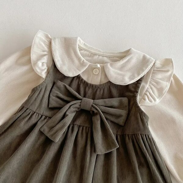 2 pieces Set of Waffle Collar Long Sleeve Cardigan and Dark Green Bow Dress