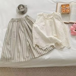 2 pieces set: Girls' Embroidered Vest Set